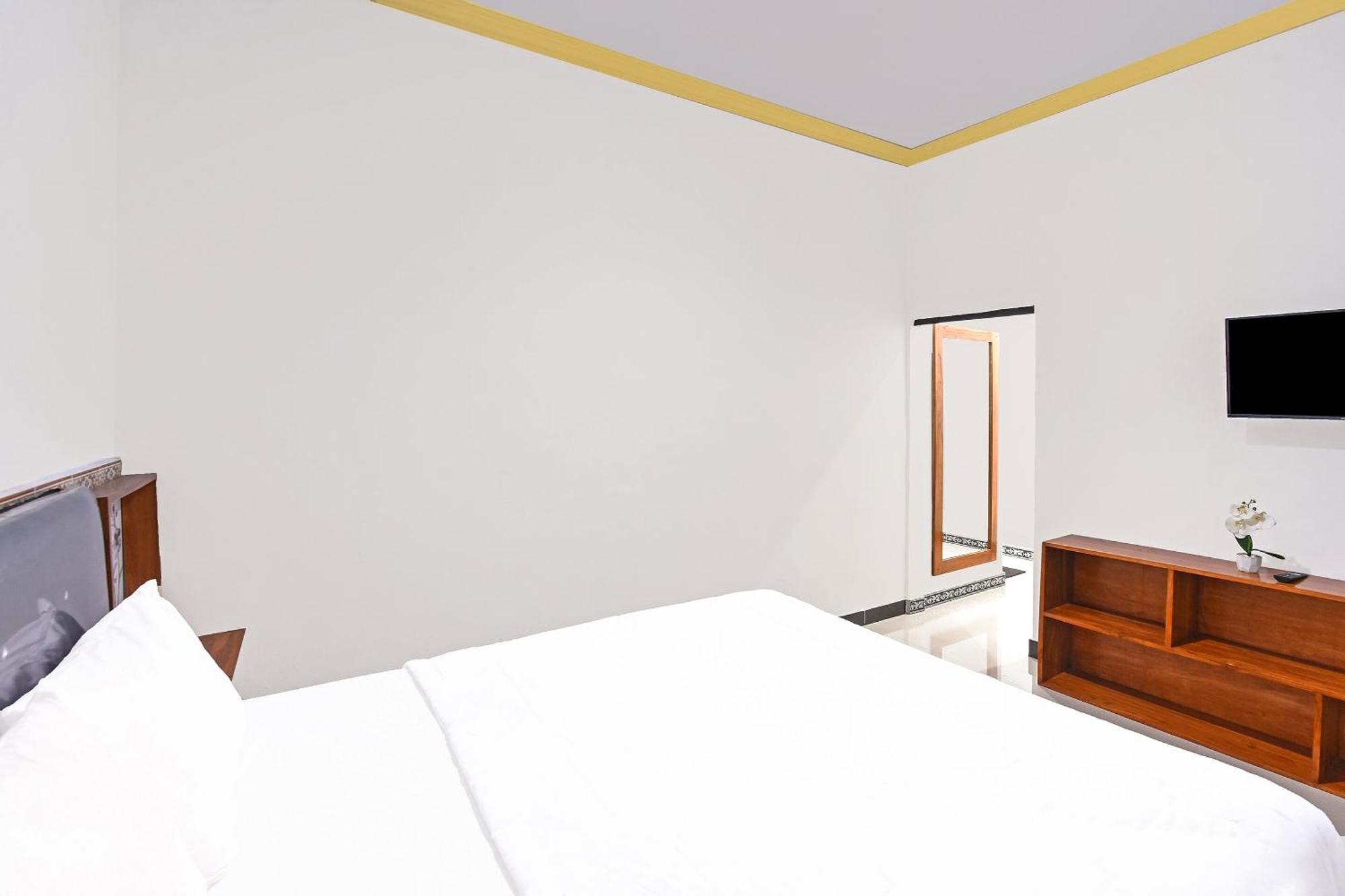 Oyo 91192 Homestay Antara Gilimanuk Eksteriør billede