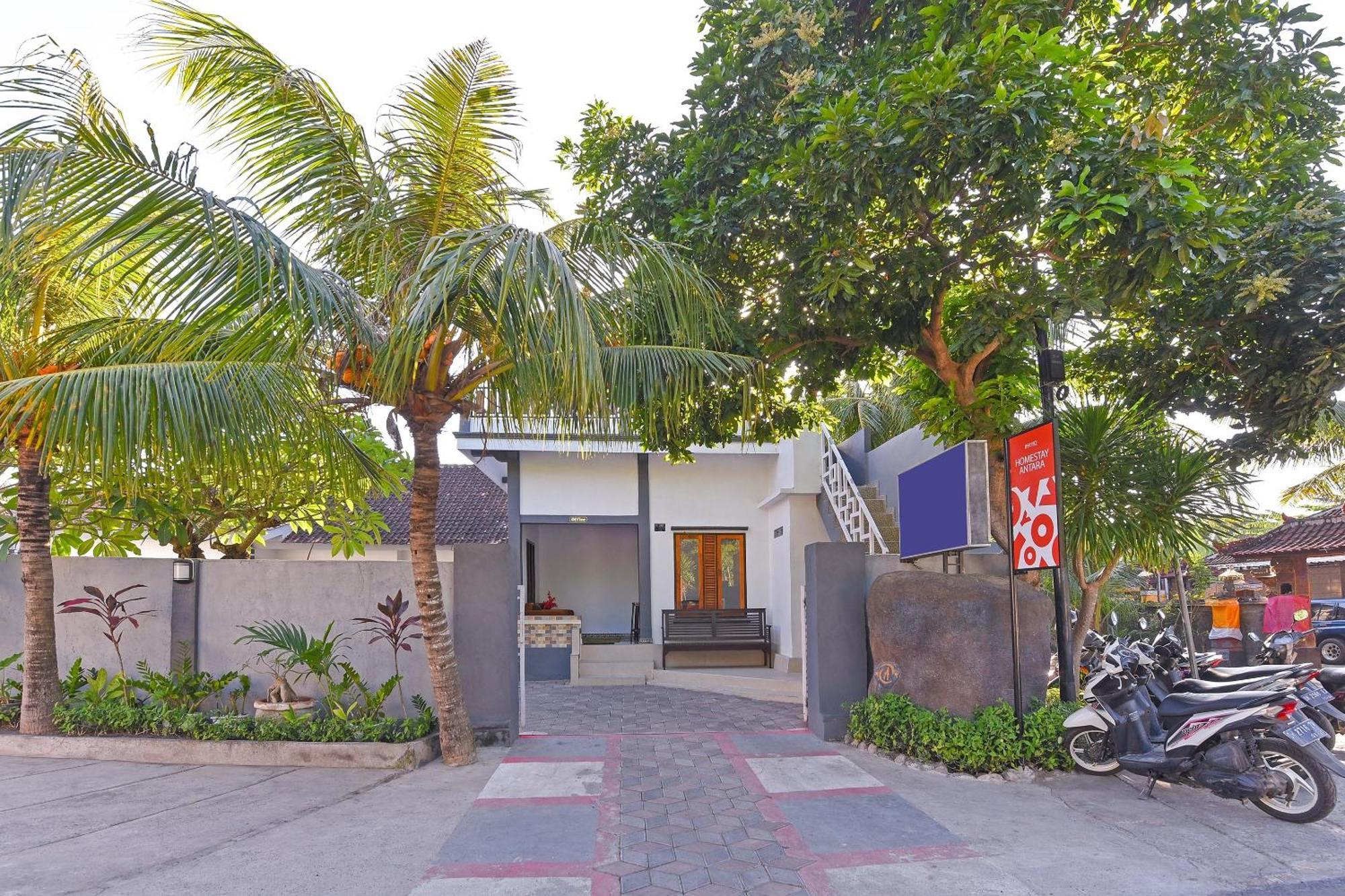 Oyo 91192 Homestay Antara Gilimanuk Eksteriør billede
