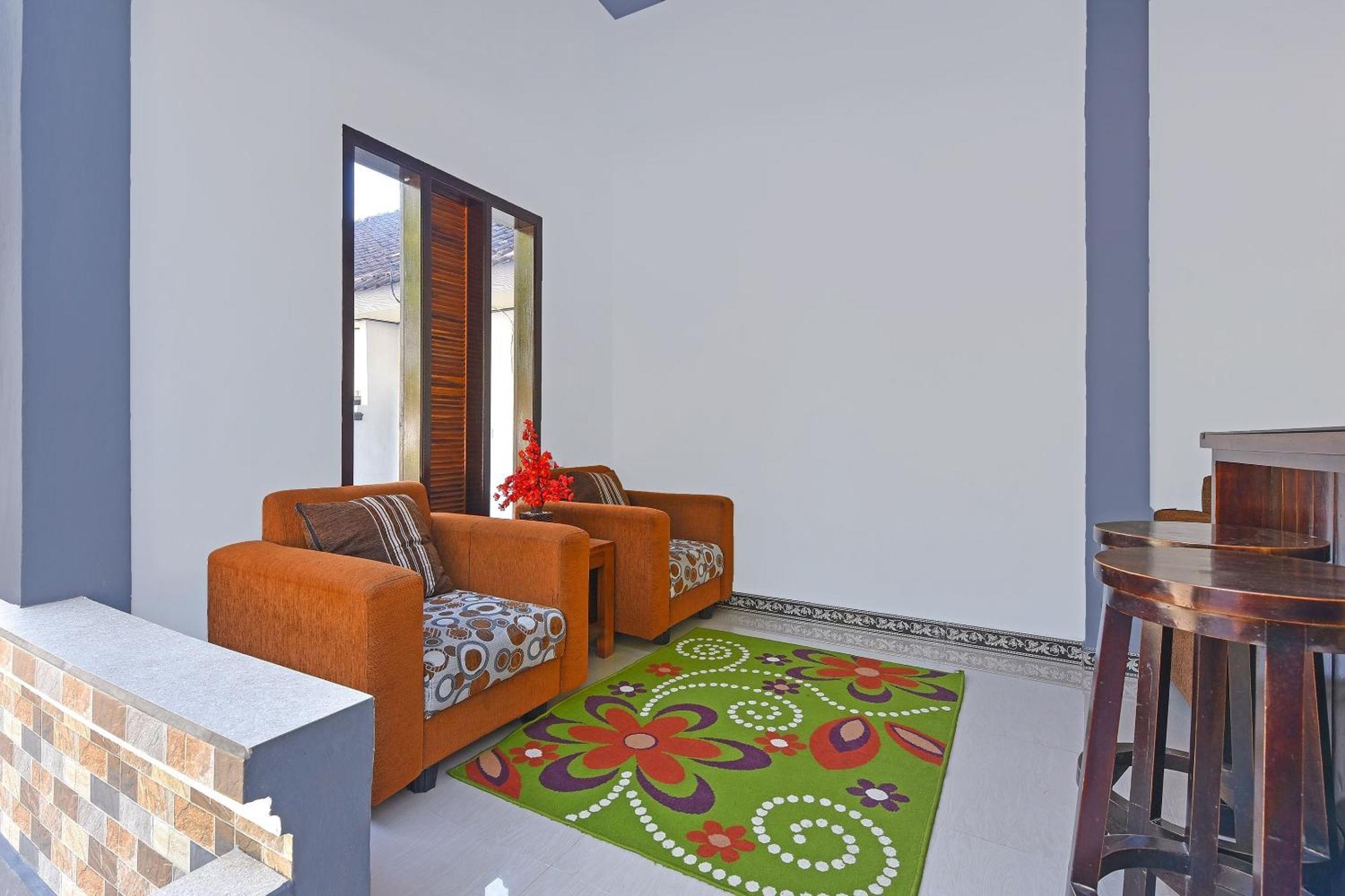 Oyo 91192 Homestay Antara Gilimanuk Eksteriør billede