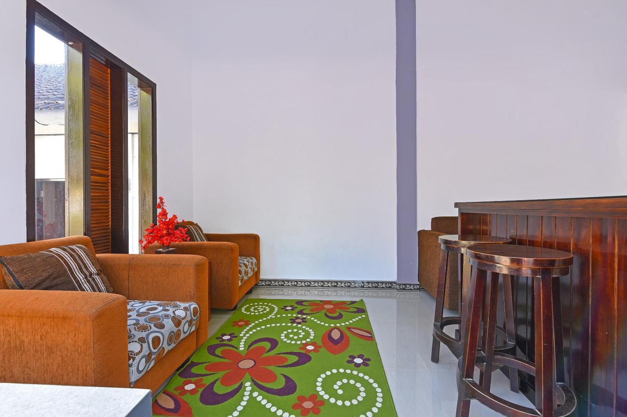 Oyo 91192 Homestay Antara Gilimanuk Eksteriør billede