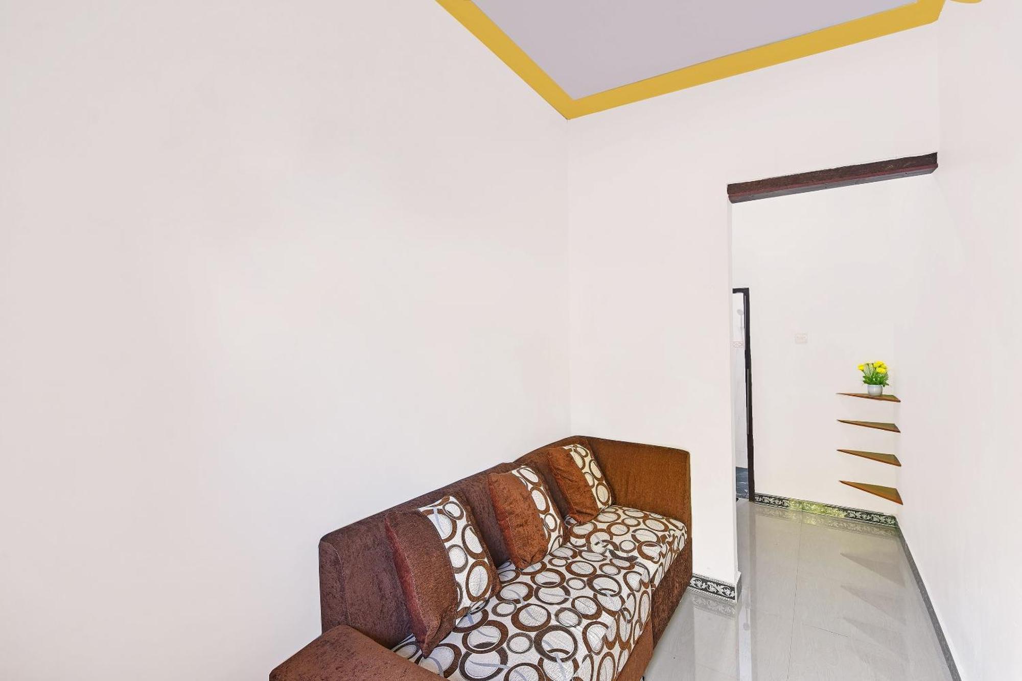 Oyo 91192 Homestay Antara Gilimanuk Eksteriør billede